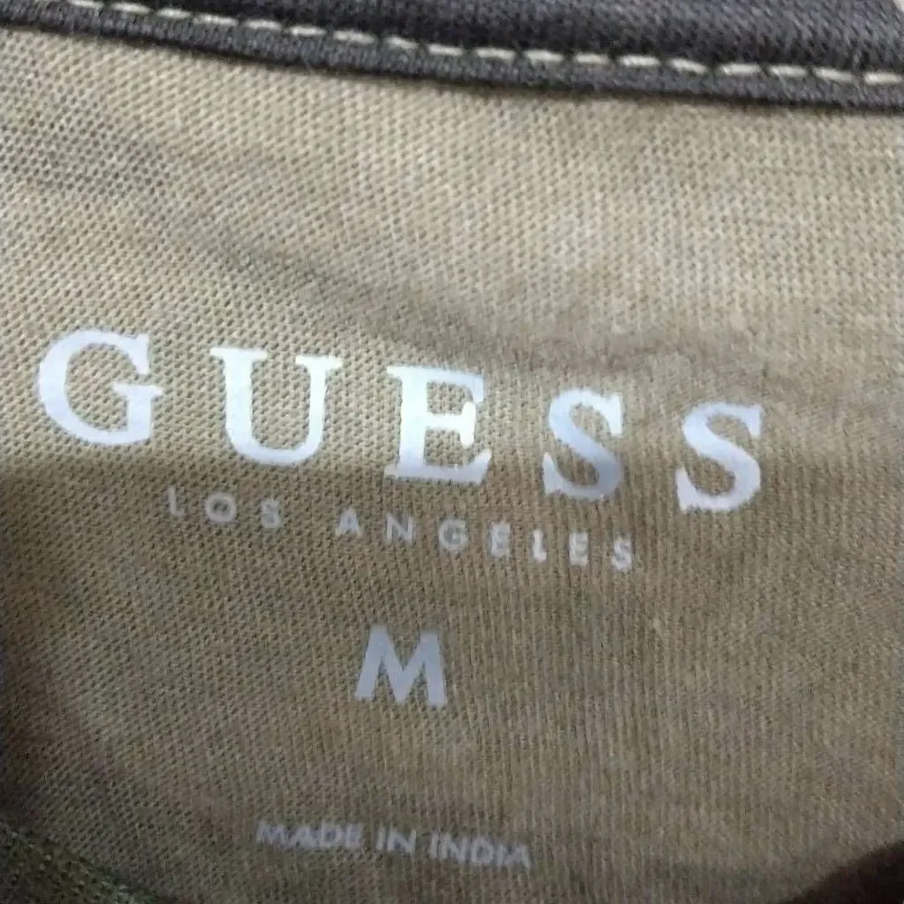 Guess Los Angeles Camo T-shirt Medium - Picture 7 of 10